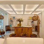 Maison Et Jardin