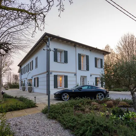 Maison Et Jardin *