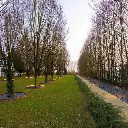Resort Maison Et Jardin *