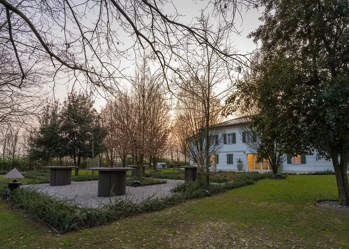 Maison Et Jardin